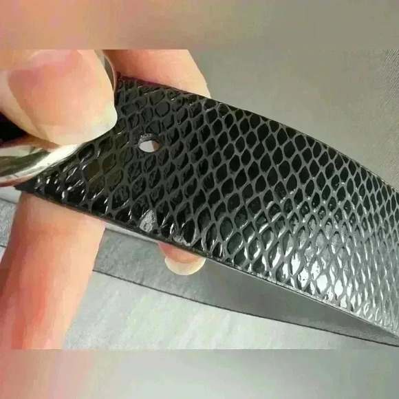 Anne Klein Women’s Synthetic Leather Black Snakeskin Pattern  Belt Medium - Picture 8 of 13